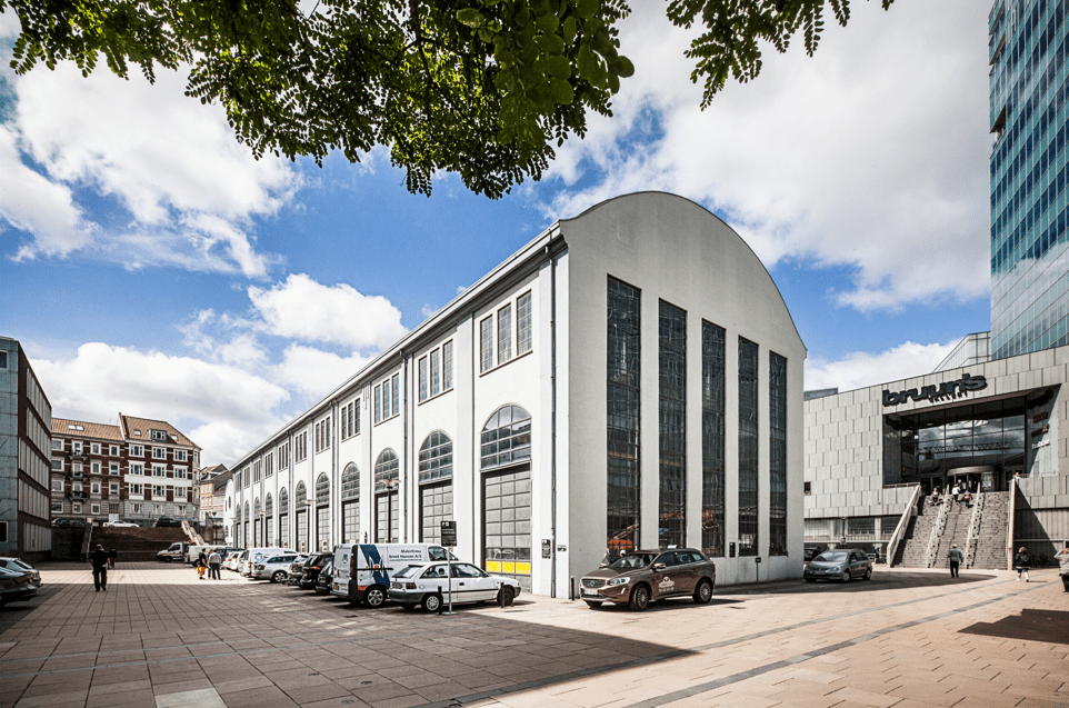 dgi huset udefra hvid facade 